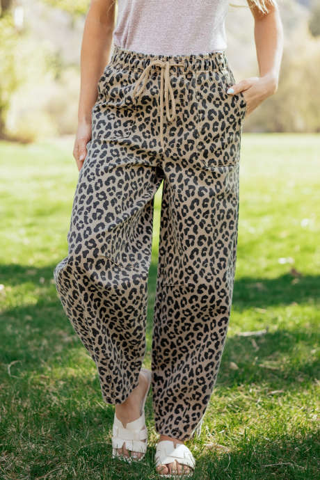 Khaki leopardprint, løse denimbukser med snøring og elastisk midje og lommer