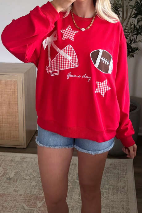 Φούτερ Racing Red με απλικέ δαντέλα και καρό σχέδιο Gingham Stars για την ημέρα του αγώνα ποδοσφαίρου