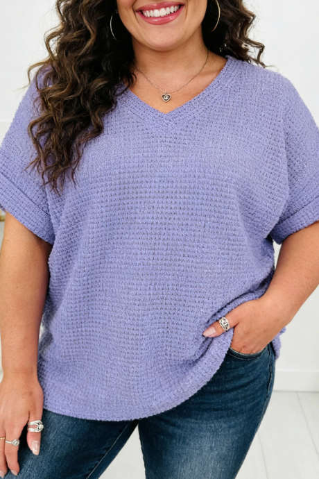 Wisteria V-hals top met korte mouwen en wafelstructuur, plus size