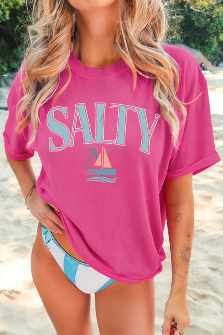 Růžovočervené vintage tričko s grafikou a nápisem SALTY na pláži