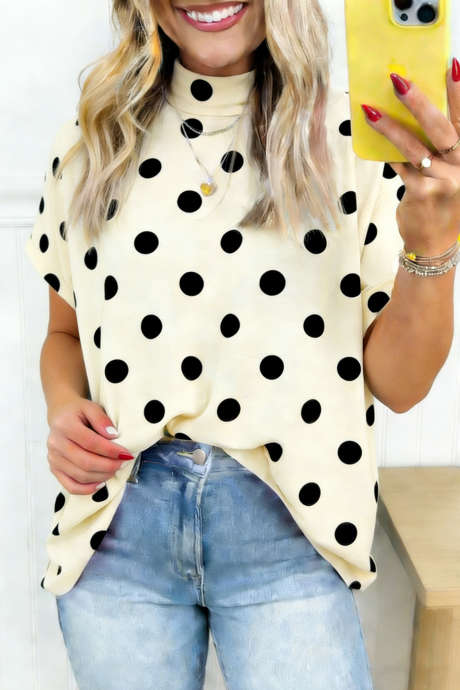 Top dolman de cuello alto con estampado de lunares beige