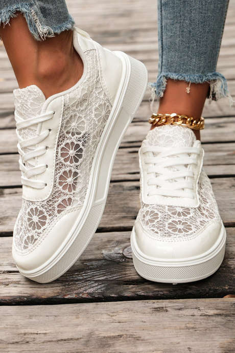 Λευκά διάφανα sneakers με φλοράλ δαντέλα και slip-on