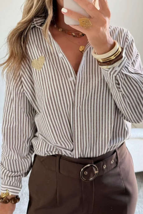 Bruin gestreept casual shirt met lange mouwen en hartjesborduursel