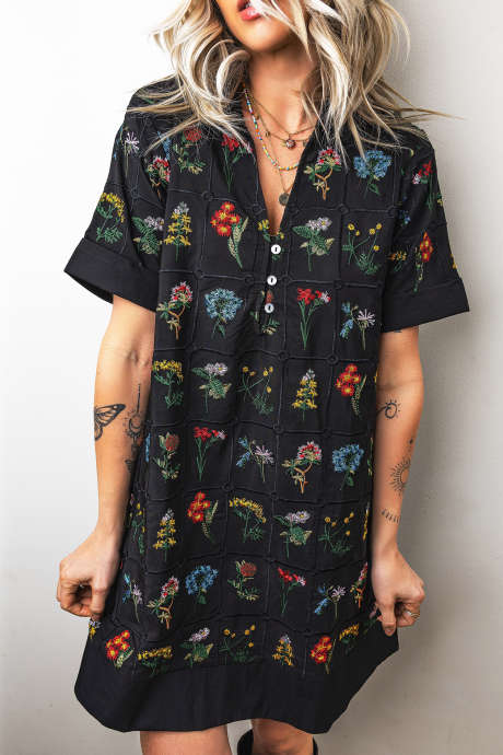 Black Floral Embroidered Shift Dress Short Sleeve Collar Vintage Mini Dress