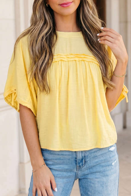 Dilaw na Krem na Tie na Kalahating Manggas na may Pleated Detail na Babydoll Blouse