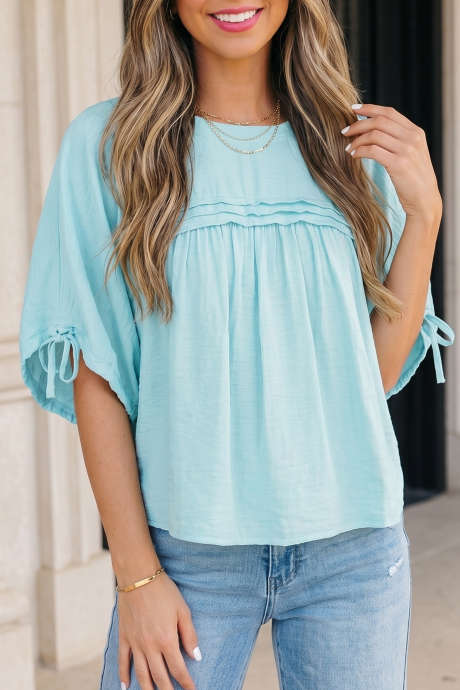 Mist Blue Tie Half Sleeve na may Pleated Detail na Babydoll Blouse