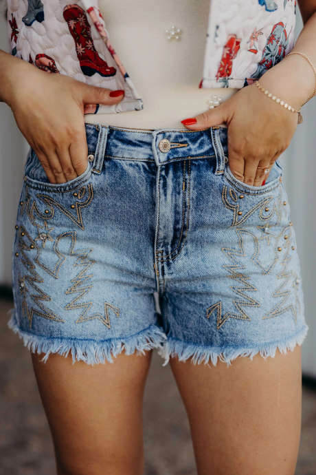 Short en jean bleu crépuscule à broderie western et clous - Idéal pour l'été et le quotidien LC7832369-P704