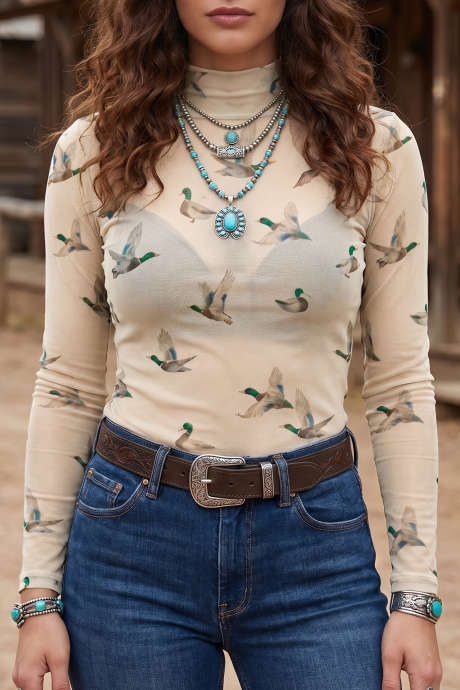 Beigefarbenes Etui-Top mit Western-Print, hohem Kragen und langen Ärmeln aus Mesh und Mesh-Einsätzen