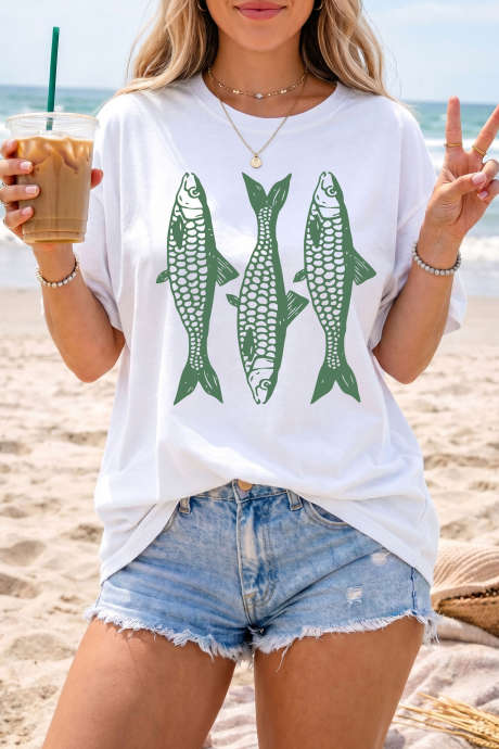 White Unique Fish Graphic Casual Round Neck Tee