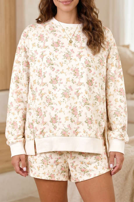 Beiges Set aus langärmligem, beigefarbenem Etui-Top mit Blumenmuster und Shorts mit Taschen (2-teilig)