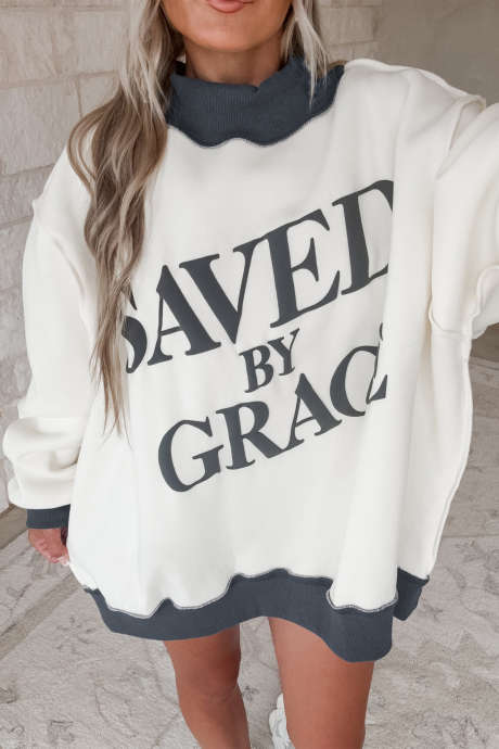 Áo sweatshirt dáng rộng cổ cao phối màu in họa tiết Saved By Grace màu be.