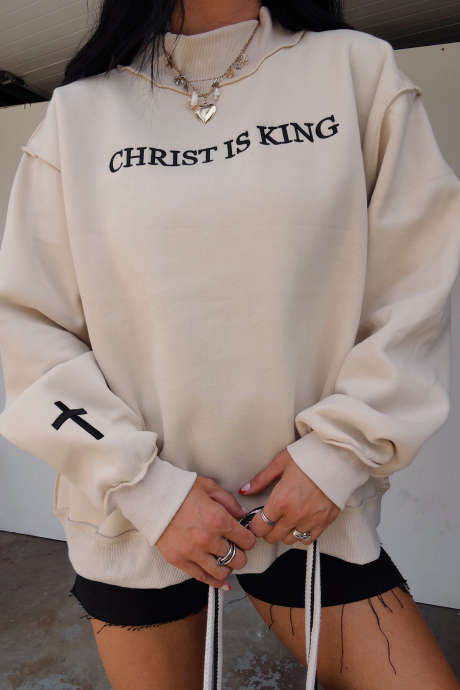 Beige CHRIST IS KING Brodert Høyhalset Baggy Genser