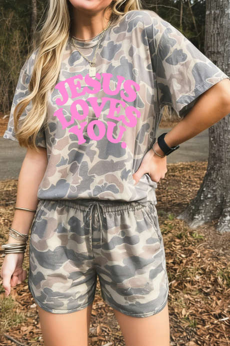 Ensemble deux pièces imprimé camouflage multicolore «&nbsp;Jésus t’aime&nbsp;» LC6210198-P22