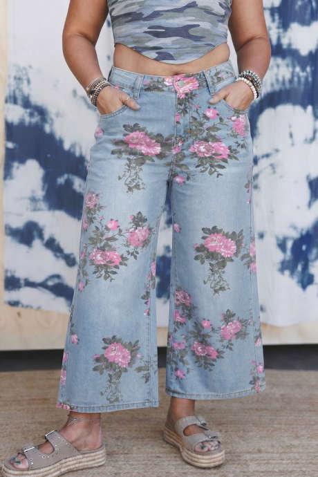 Hellblaue Plus-Size-Jeans mit Blumenmuster, knöchellang, locker geschnitten