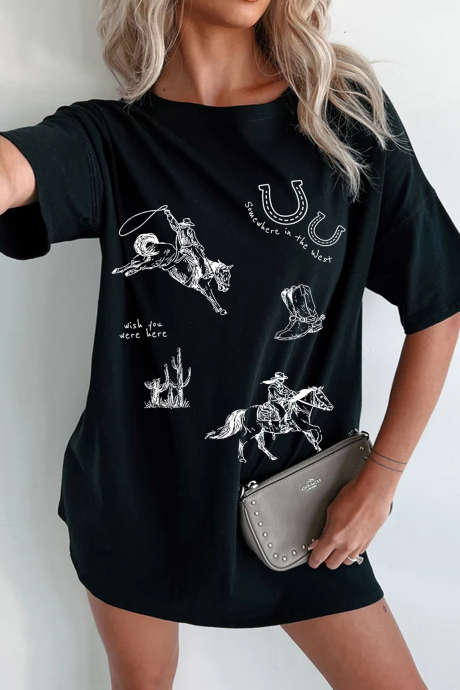Áo thun dáng rộng in họa tiết cao bồi miền Tây màu đen