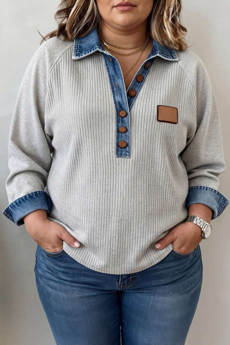 Svetlo siva tunika z dolgimi rokavi in ​​V-izrezom, z jeans ovratnikom in manšetami, rebrasta teksturirana bluza za večje velikosti