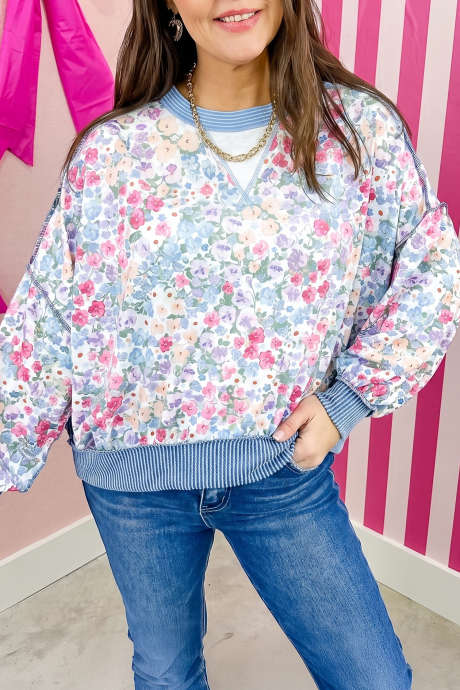 Langarmshirt mit mehrfarbigem Blumenmuster, Rundhalsausschnitt und langem Ärmel