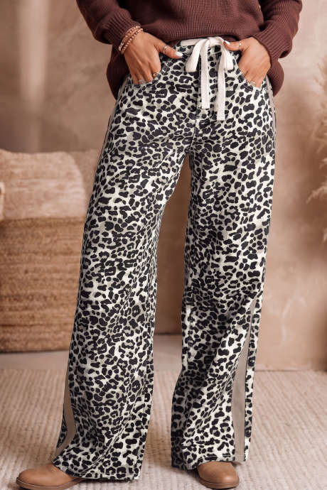 Celana Jeans Model Lurus Motif Leopard Khaki