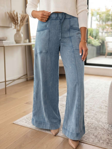 Παντελόνι Ashleigh Blue με ραφές και λεπτομέρεια από ορυκτά πλυσίματα στο κάτω μέρος, με κορδόνι που φαρδαίνει στο γόνατο