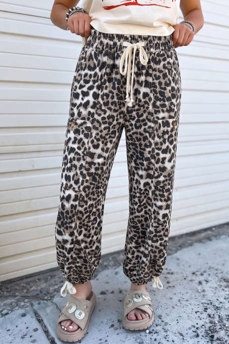 Quần Jogger Dây Rút Họa Tiết Da Báo Đen