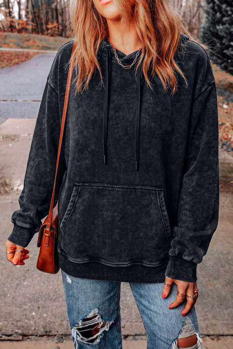 Áo hoodie đen wash khoáng chất có túi trước và dây rút