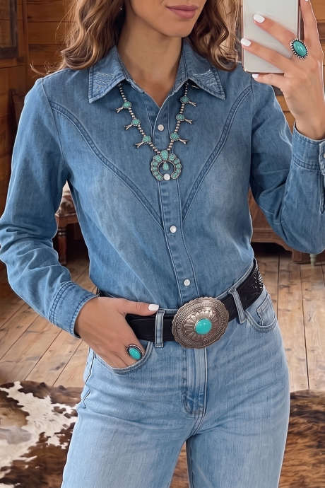 Camisa de manga larga con cuello y detalles bordados de estilo western de Myosotis