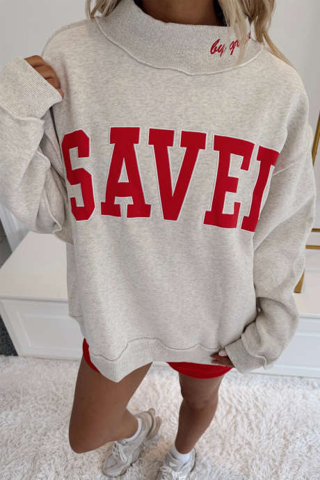 Sweatshirt Leher Tinggi Abu-abu dengan Detail Bordir Huruf "Saved By Grace"