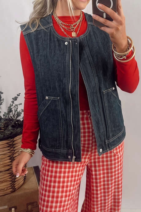 Colete estilo cowboy vintage em jeans azul marinho com zíper frontal
