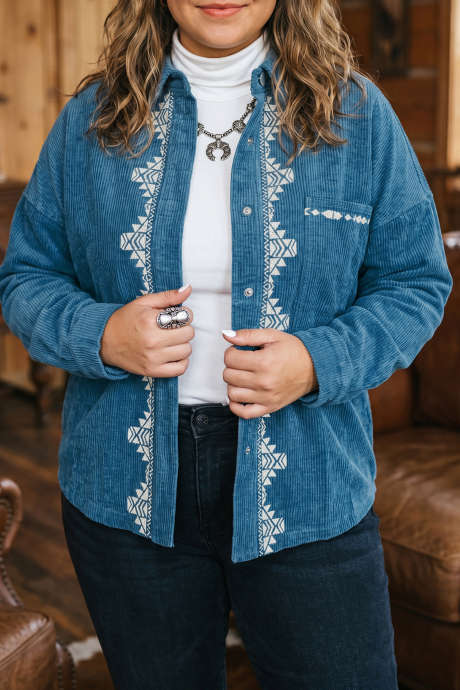 Camisa azul de pana bordada con cuello en V y manga larga, talla grande PL255638-P305
