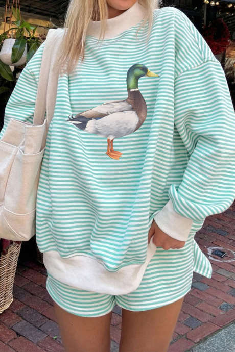Set aus grünem, gestreiftem Sweatshirt mit Western-Print und Stockentenmotiv sowie Stehkragen