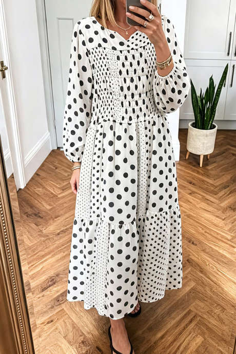 Vestido recto de manga larga con estampado de lunares blancos y patchwork en contraste