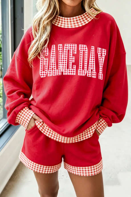 Ensemble haut et short à manches longues et bordure vichy rouge vif pour les jours de match