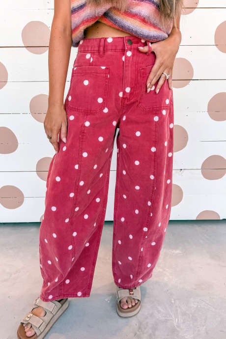 Texans vermells amb butxaca de pegat i estampat de lunares