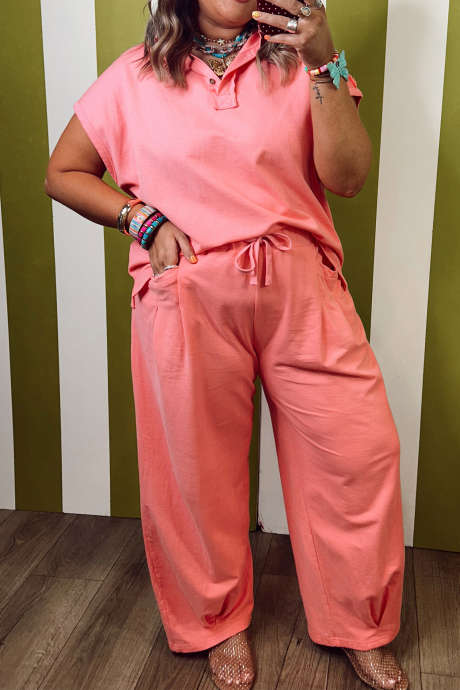 Conjunt de pantalons casuals de talla gran amb coll en V amb botons de flor de préssec i màniga curta