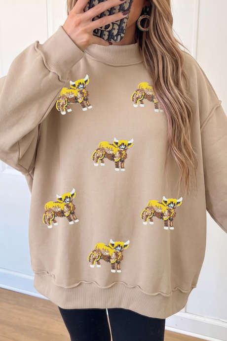 Sweat-shirt graphique à col montant imprimé vache des Highlands et sequins abricot style western