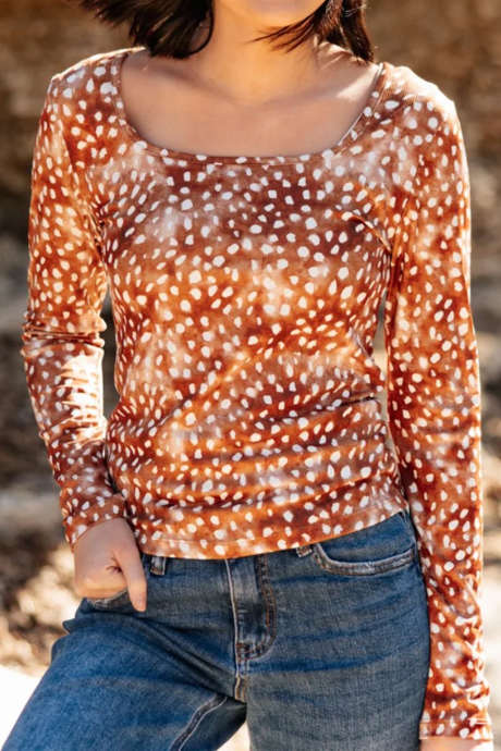 Langarmshirt mit mehrfarbigem, strukturiertem Tiermuster und U-Ausschnitt