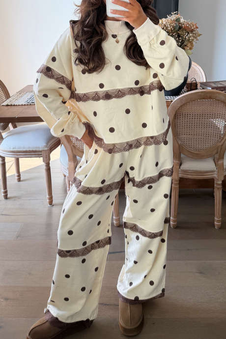 Ensemble haut à manches longues et pantalon ample à pois marron