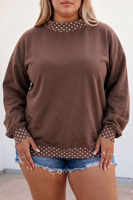 Sudadera de talla grande con cuello redondo y estampado de lunares marrones (PL25321833-P1722)