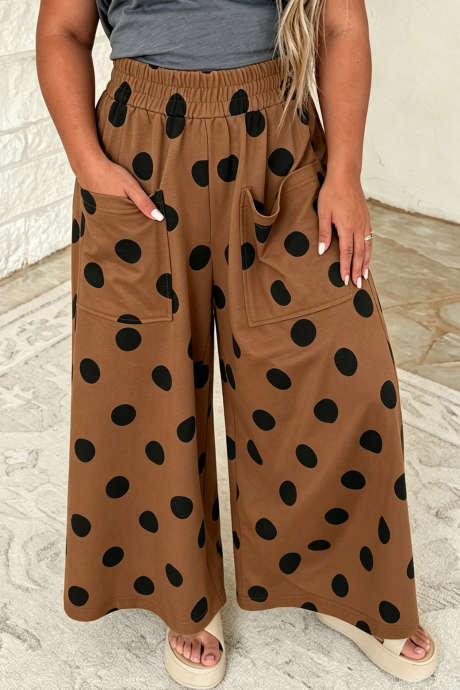 Pantalones anchos de talla grande con cintura elástica y estampado de lunares marrones PL7714825-P1720