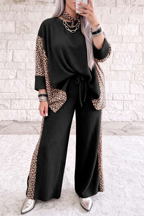 Conjunto de top de manga larga con estampado de leopardo negro y tejido acanalado retorcido y pantalón holgado