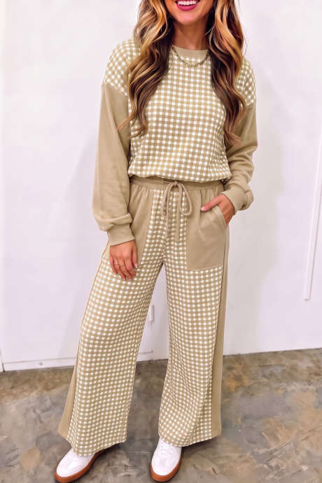 Conjunto de jersey de manga larga y pantalón ancho con estampado de retazos a cuadros y bloques de color caqui.