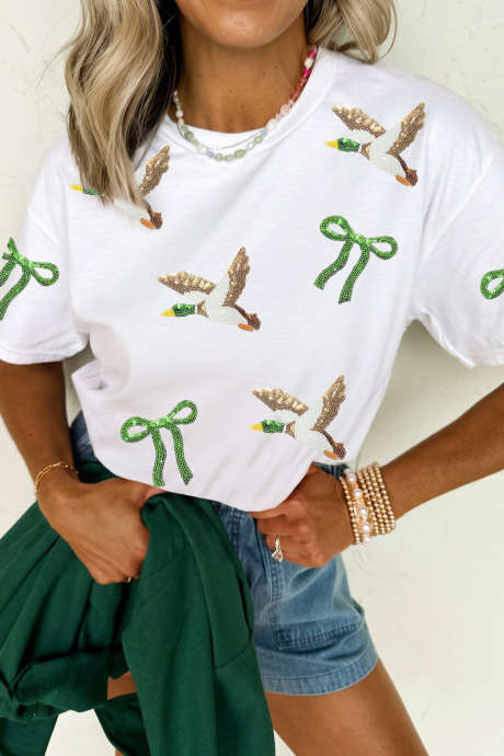 Camiseta blanca con lentejuelas, lazo de pato y cuello redondo con estampado gráfico LC25232664-1