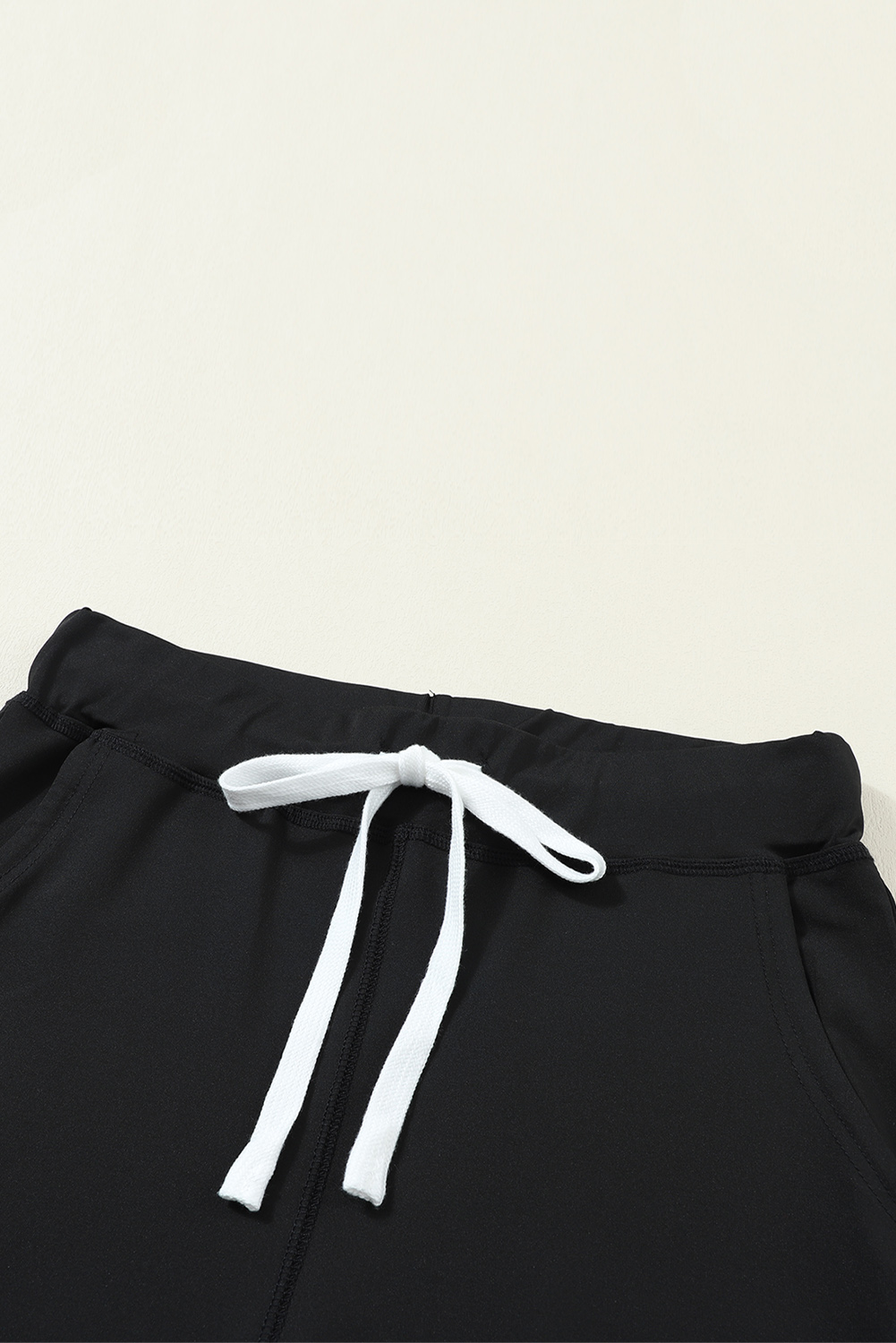 Black Drawstring Elastic Waistband Pocketed Joggers view 5