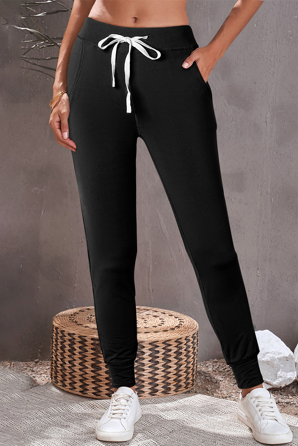 Black Drawstring Elastic Waistband Pocketed Joggers view 2