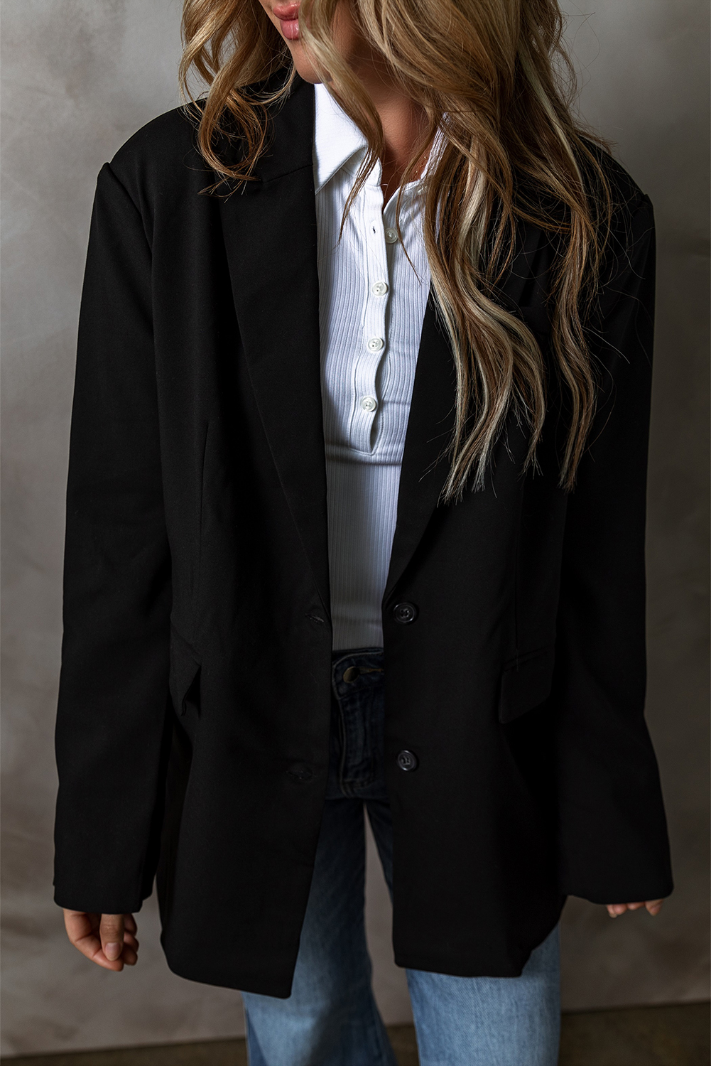 Black Lapel Flap Pocket Buttoned Blazer view 3