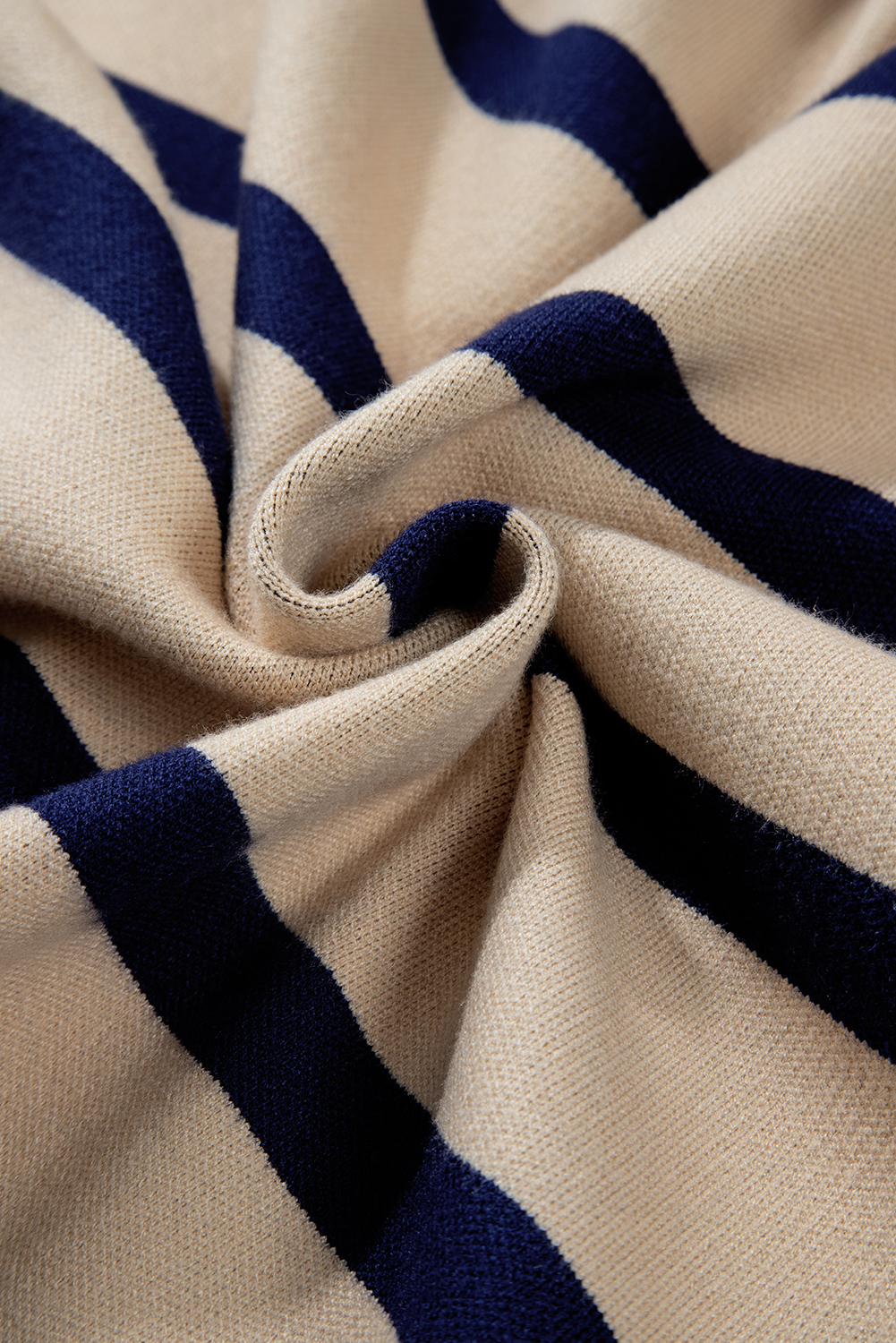 White Colorblock Drop Shoulder Buttoned Loose Cardigan view 14
