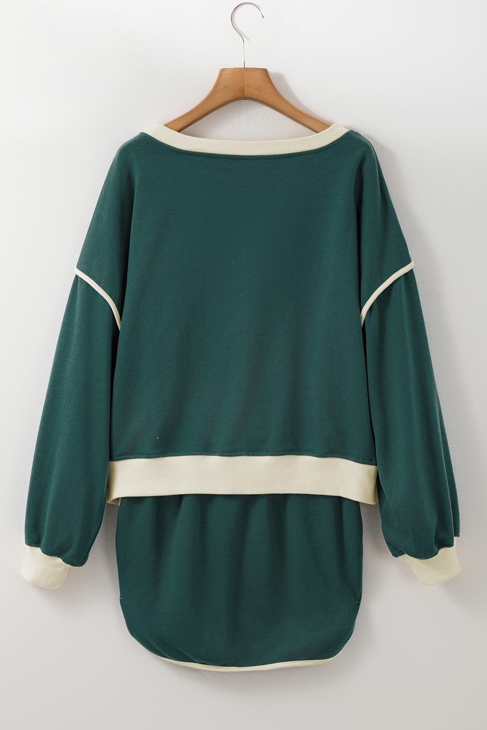 Evergreen Color Contrast Loose Pullover and Lace-up Waist Skort Set view 22