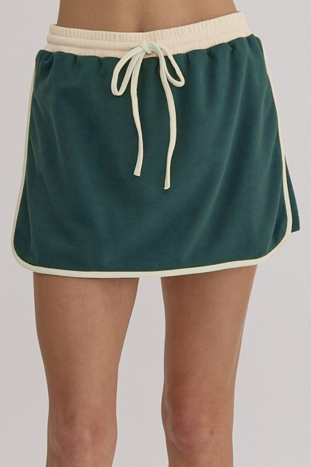 Evergreen Color Contrast Loose Pullover and Lace-up Waist Skort Set view 13