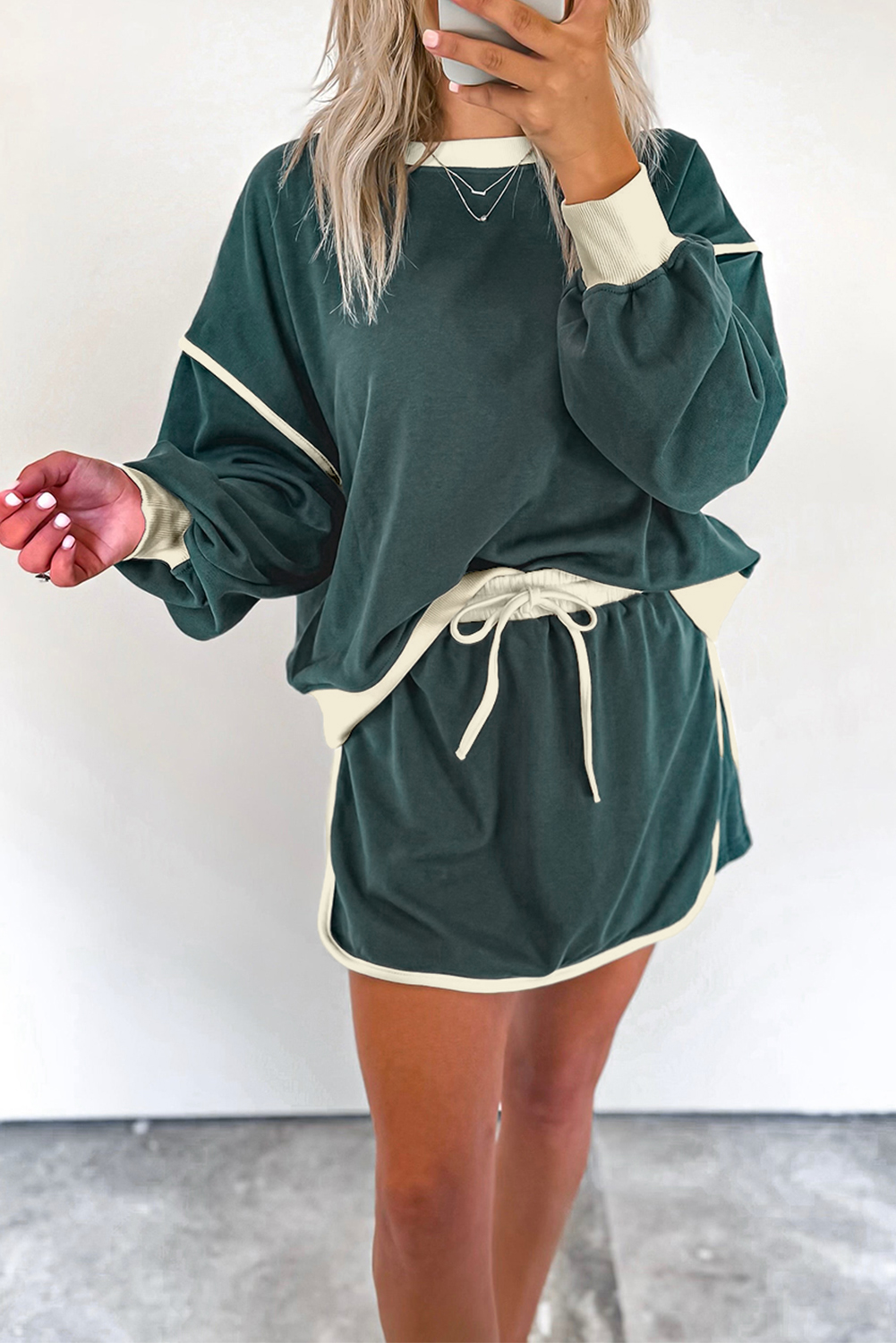 Evergreen Color Contrast Loose Pullover and Lace-up Waist Skort Set view 5