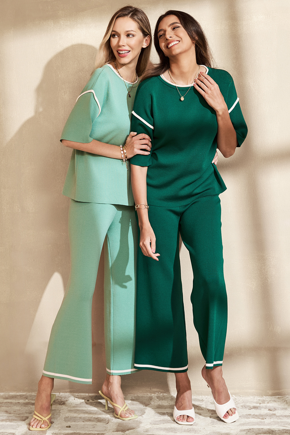 Canton Contrast Trim Half Sleeve Top Drawstring Pants Loose 2pcs Sweater Suit view 17